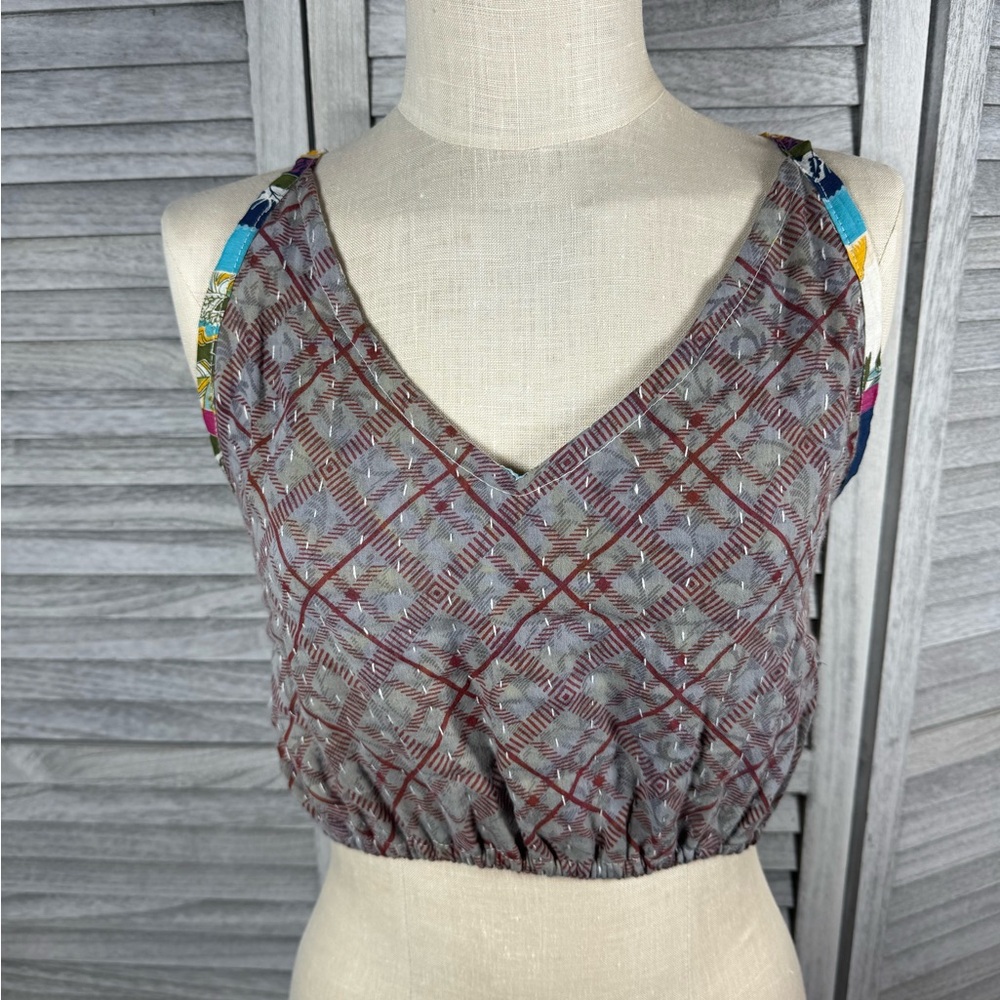 NEW Kathmandu Kantha 100% cotton, Reversible V-Neck Cropped Tank Top
